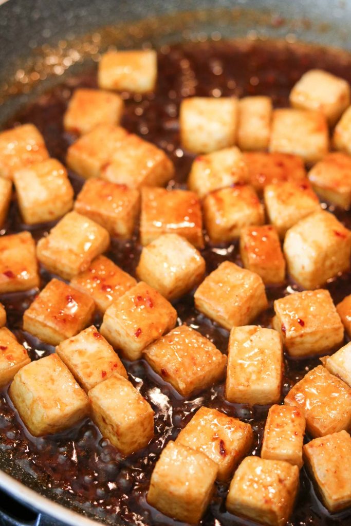 fried tofu with sauce 