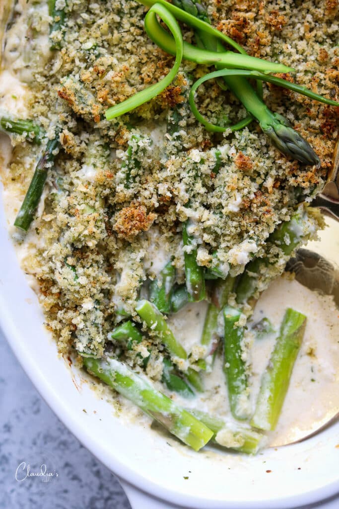 baked asparagus with gruyere cheese sauce 
