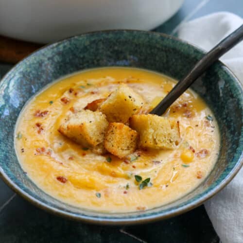 one pot roasted butternut squash soup with croutons
