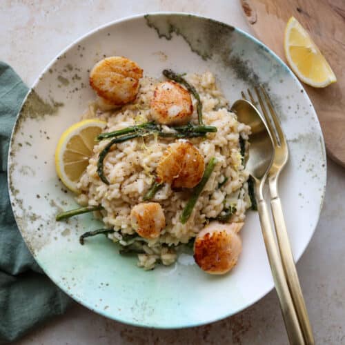 creamy risotto with asparagus and seared scallops