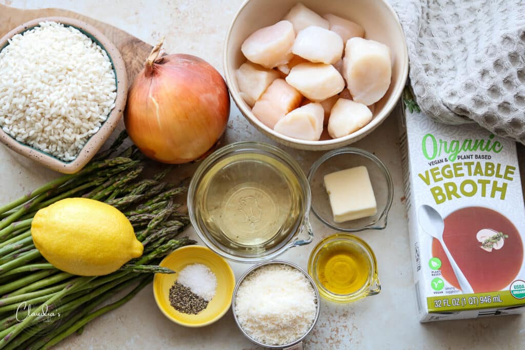 ingredients for creamy risotto with asparagus