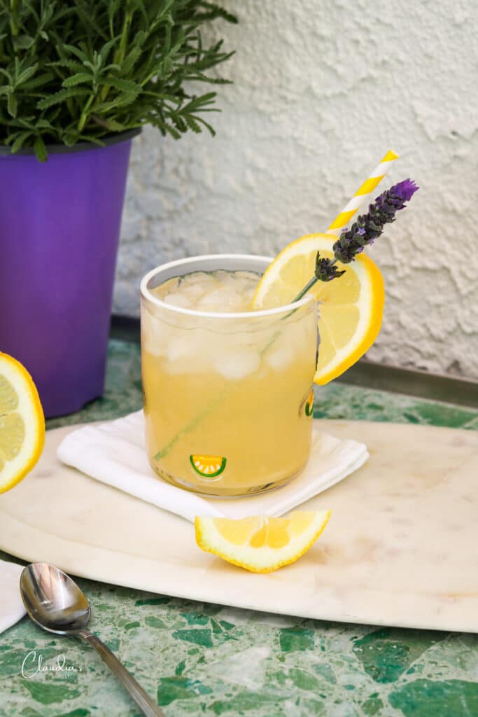 lavender lemonade with fresh lavender sprig