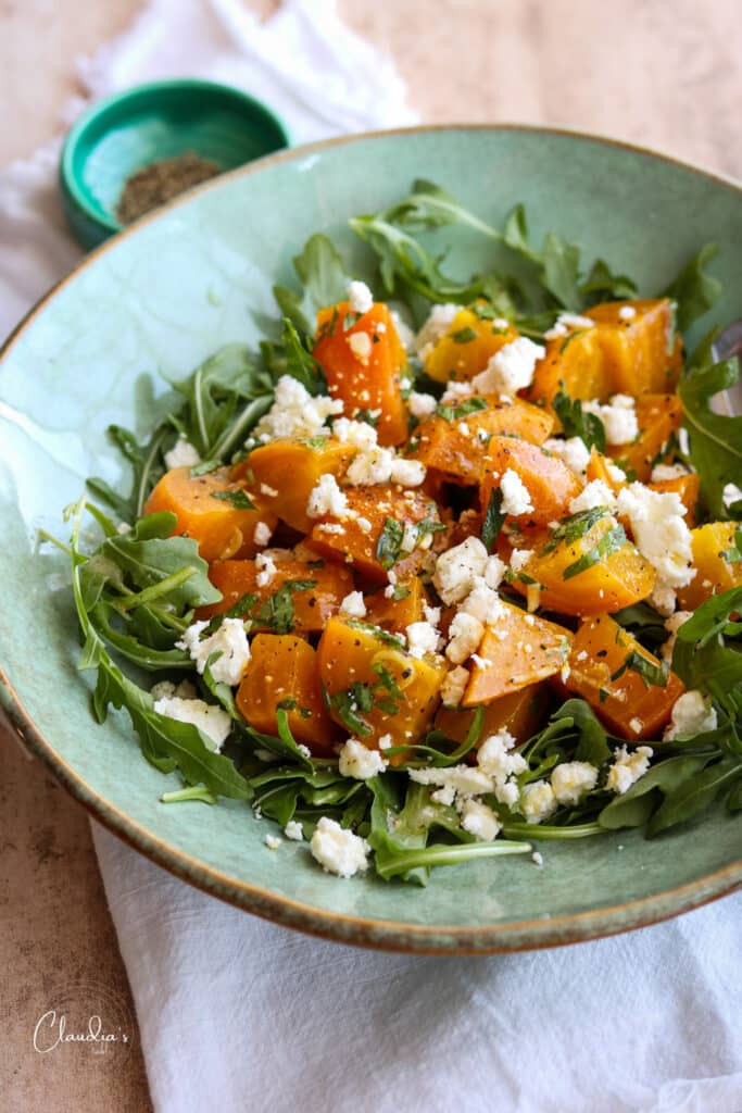 beet and feta salad closeup 