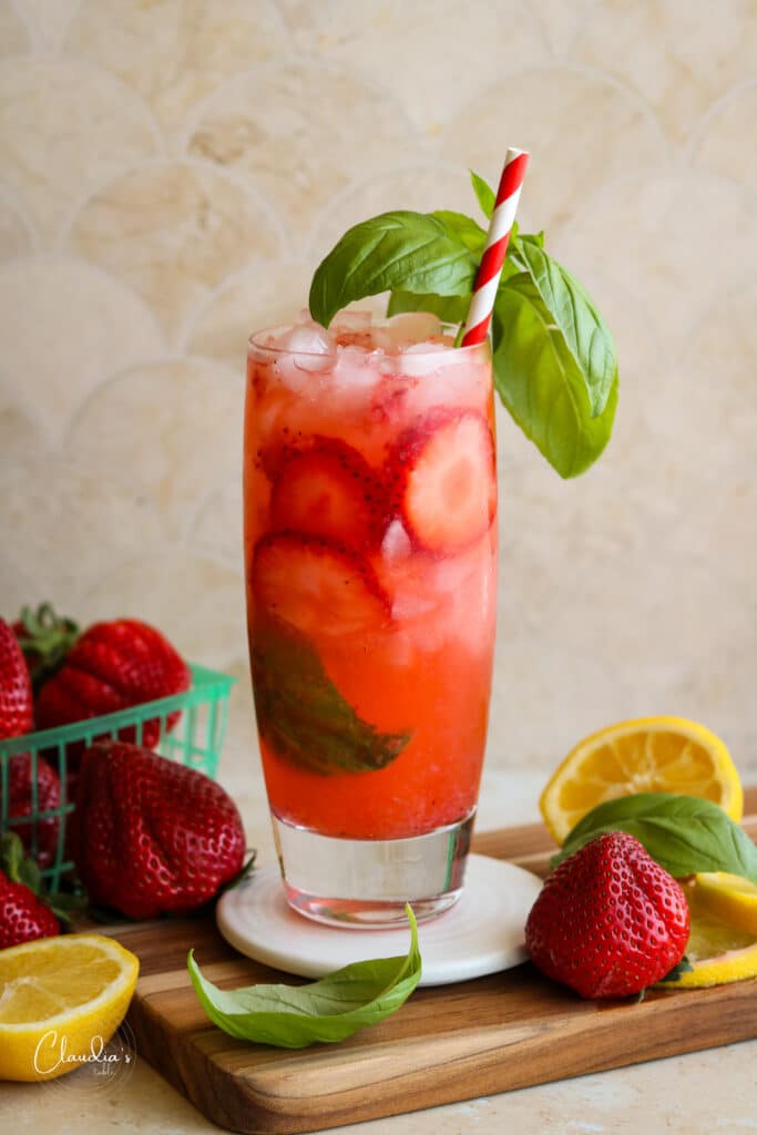 strawberry basil lemonade 