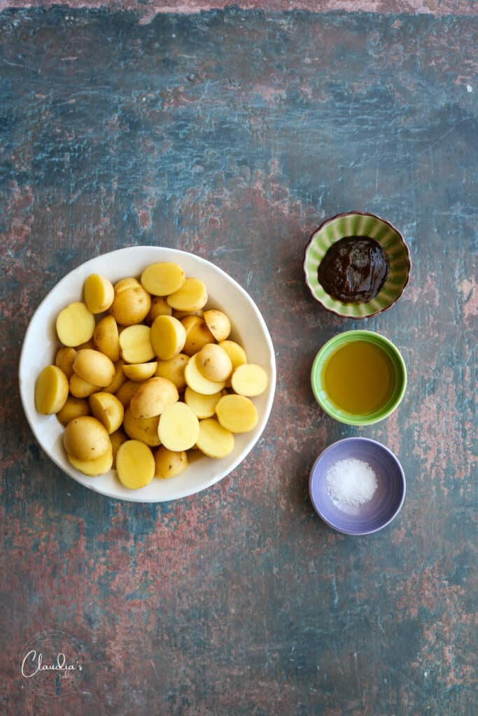 ingredients for simple crispy potatoes 