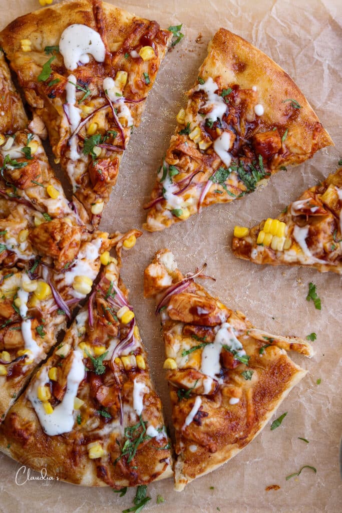 top view of sliced bbq chicken pizza 